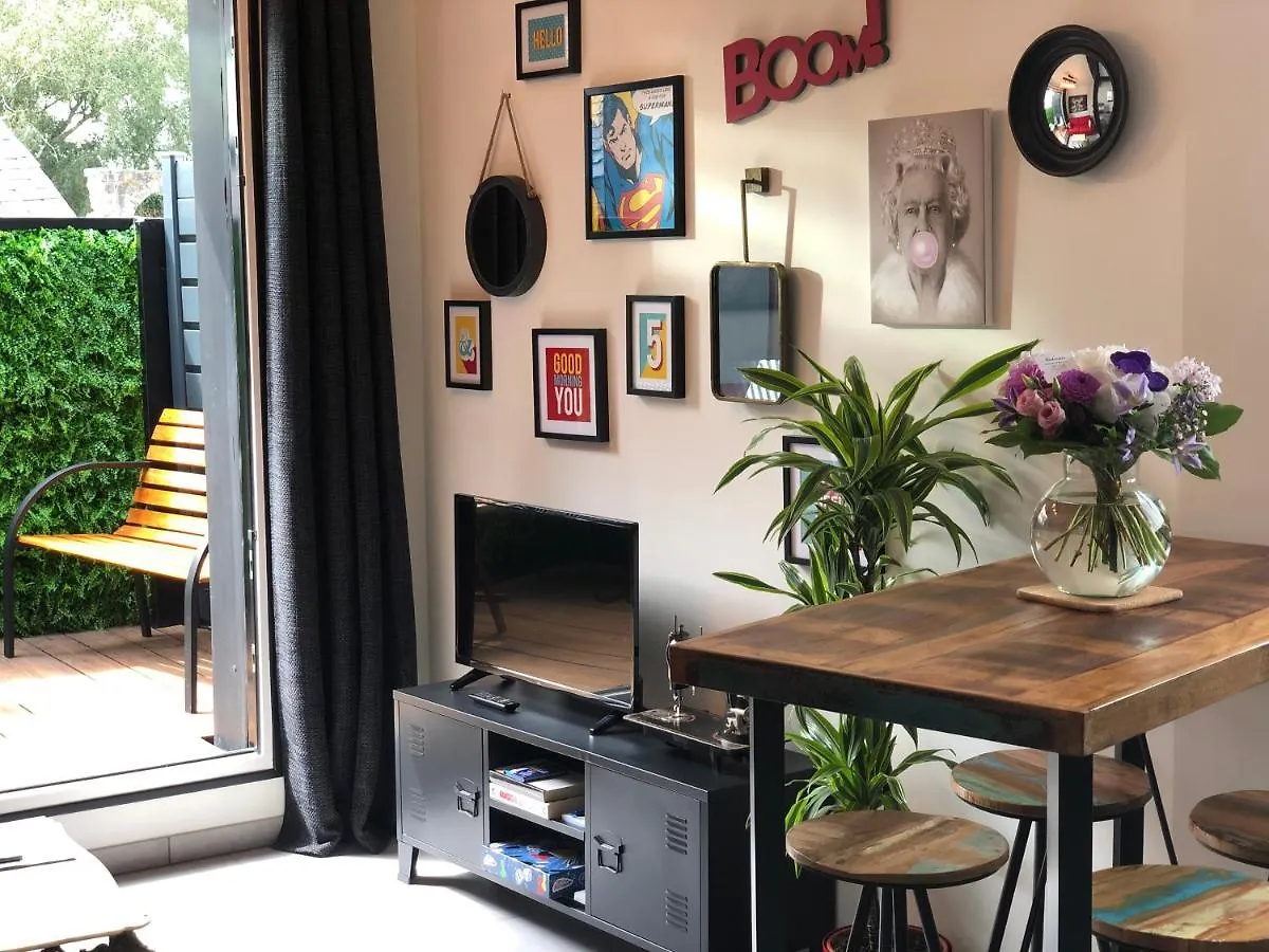 Appartement centre-ville avec terrasse INDUS Vannes France